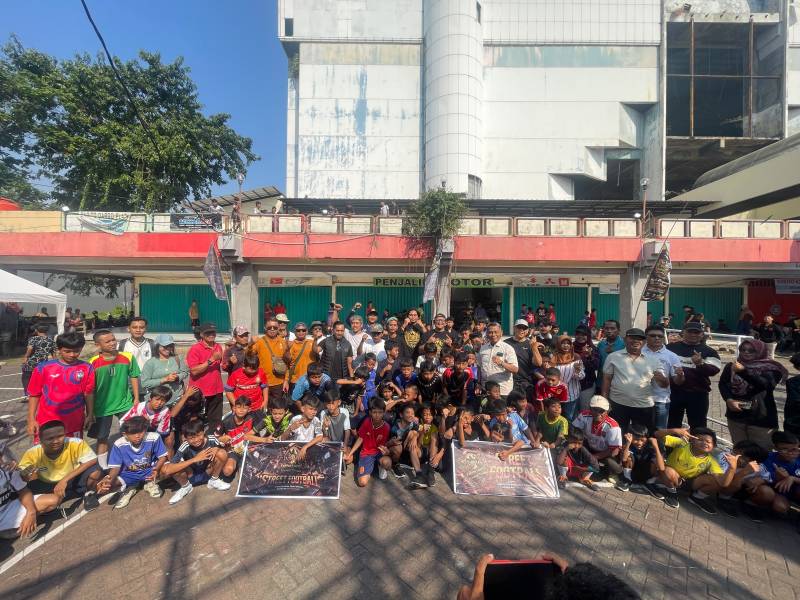 Ratusan Pemuda Padati Pasar Dargo, Kompetisi Street Football Kapten League Resmi Dimulai